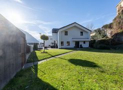 Casa indipendente in vendita
