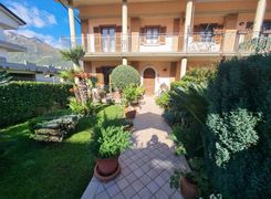 Casa Bi/Trifamiliare in vendita