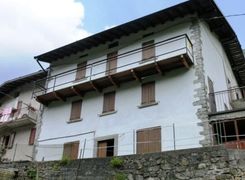 Casa indipendente in vendita
