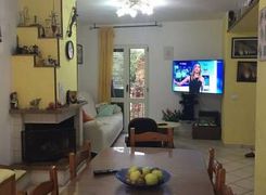 Casa indipendente in vendita