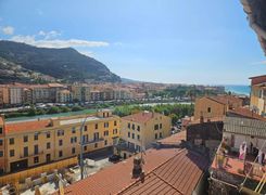 Appartamento in vendita