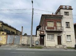 Casa indipendente in vendita