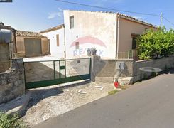 Casa indipendente in vendita