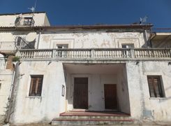 Casa indipendente in vendita