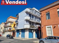 Appartamento in vendita