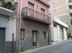 Casa indipendente in vendita