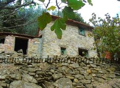 Casa indipendente in vendita