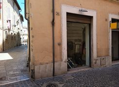 Negozio/Locale commerciale in vendita