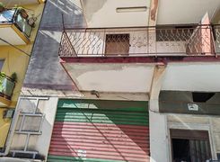 Casa indipendente in vendita