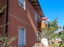 Casa indipendente in vendita