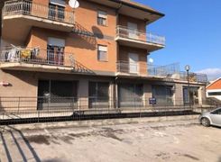 Negozio/Locale commerciale in vendita