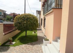 Casa indipendente in vendita