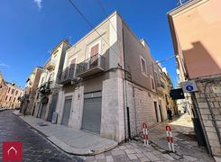 Appartamento in vendita