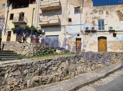 Casa indipendente in vendita