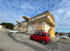 Trilocale in vendita