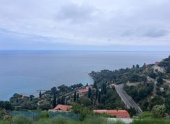 Casa indipendente in vendita