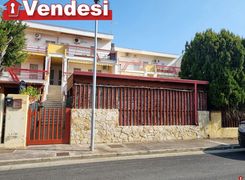 Trilocale in vendita