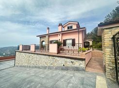 Villa in vendita