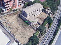 Casa indipendente in vendita