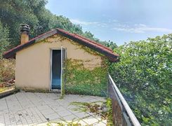 Casa indipendente in vendita
