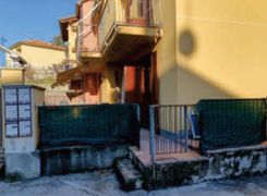 Trilocale in vendita
