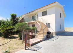 Casa Bi/Trifamiliare in vendita