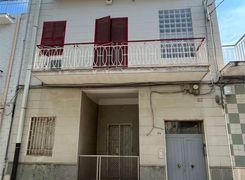 Casa indipendente in vendita