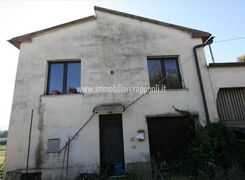Casa indipendente in vendita