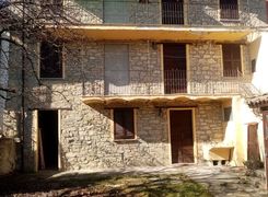 Casa indipendente in vendita
