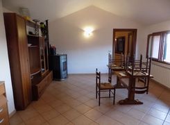 Casa indipendente in vendita