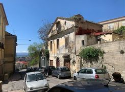 Casa indipendente in vendita