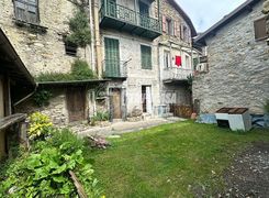 Casa indipendente in vendita