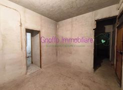 Trilocale in vendita
