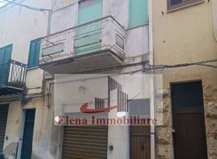 Edificio in vendita