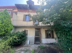 Casa indipendente in vendita