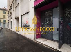 Negozio/Locale commerciale in affitto