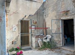 Casa indipendente in vendita