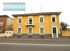 Casa indipendente in vendita