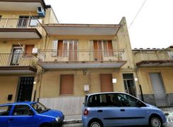 Casa indipendente in vendita