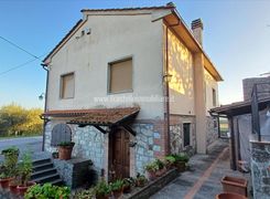 Villa in vendita