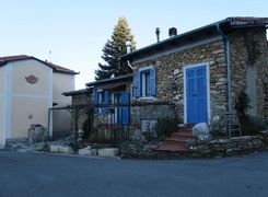 Casa indipendente in vendita