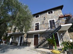 Casa indipendente in vendita