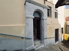 Trilocale in vendita