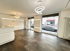 Negozio/Locale commerciale in affitto