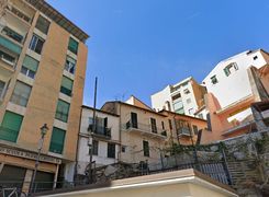 Trilocale in vendita
