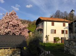 Casa indipendente in vendita