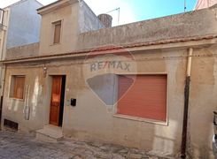 Casa indipendente in vendita