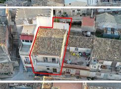 Casa indipendente in vendita
