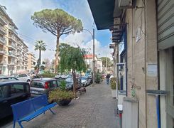 Negozio/Locale commerciale in affitto