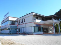 Negozio/Locale commerciale in vendita
